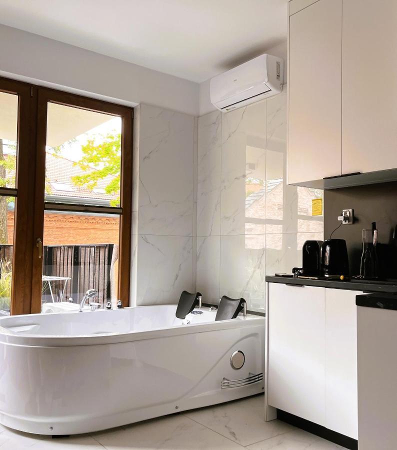 Jacuzzi Rakowicka Top Apartments Krasków Εξωτερικό φωτογραφία